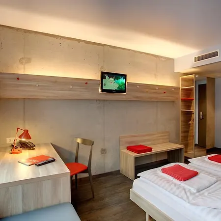 Meininger Downtown Franz 3* Βιέννη