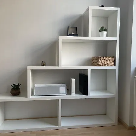 Central Sunny Flat With Free Parking Apartment *