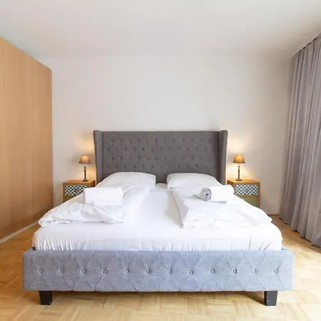 Naschmarkt Premium In 