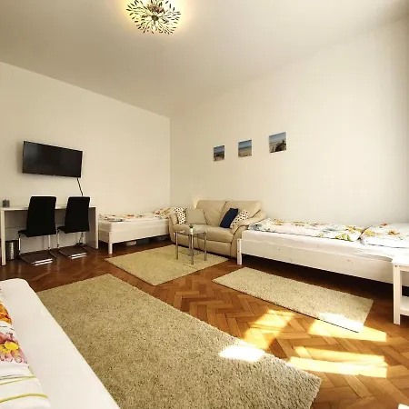 Cosy 3 Viennese Flat - 10min To Center Apartment Vienna