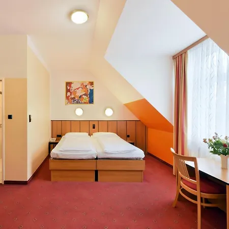 Garten- Und Kunsthotel Gabriel Wiedeń