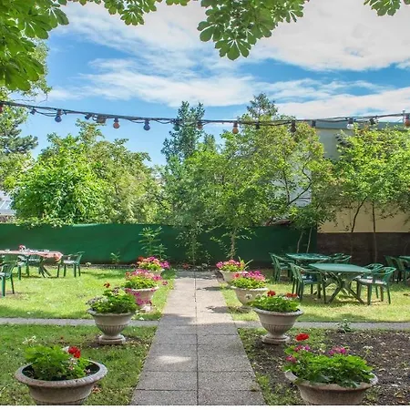 Garten- Und Kunsthotel Gabriel Hotel 3*