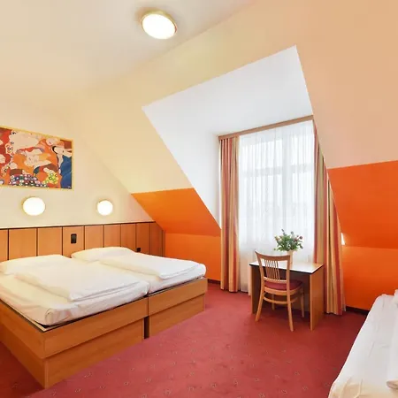 Garten- Und Kunsthotel Gabriel Hotel