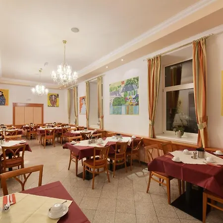 Garten- Und Kunsthotel Gabriel Hotel Wiedeń