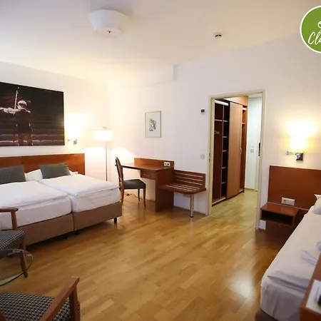 Hotel Arte Stadthalle 4*