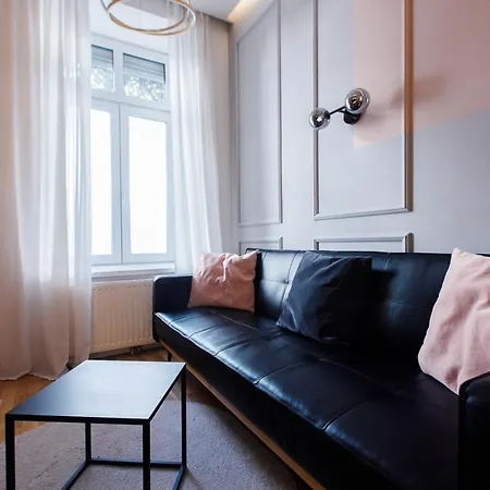 Zeus Design Wasserwelt Daire Viyana