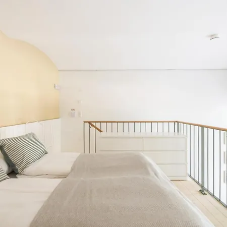 Vorgarten - Central, New And Stylish For Your Comfortable In *