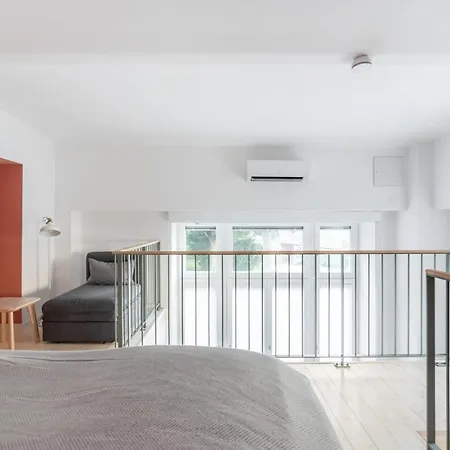Vorgarten - Central, New And Stylish For Your Comfortable In *