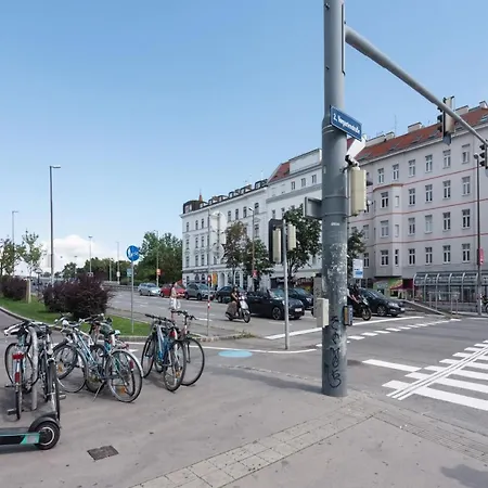 Apartment Vorgarten - Central, New And Stylish For Your Comfortable In Wien