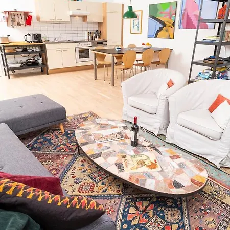 Art Karlsplatz By Ichbucheat Apartment Vienna