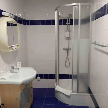Modern Flat Incl Parking, Near Metro U1 *