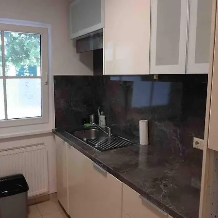 Modern Flat Incl Parking, Near Metro U1 Vienna