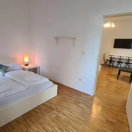 Camel'Otels Apartments Landstrasse - Perfect For Longstays