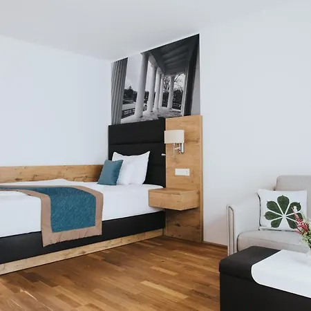 Hotel Parks 73 The Townhouse 4*