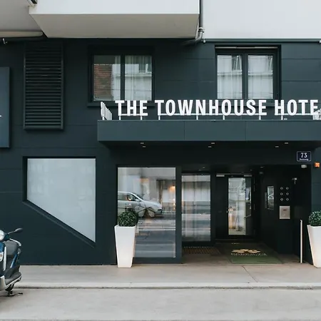 Parks 73 The Townhouse Hotel