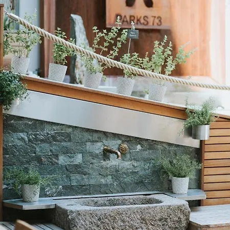 Hotel Parks 73 The Townhouse 4*