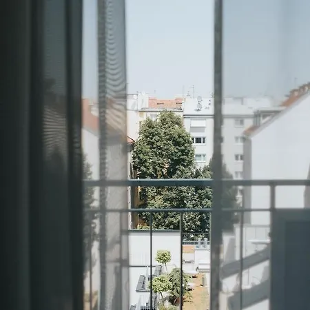 Parks 73 The Townhouse 4* Vienna