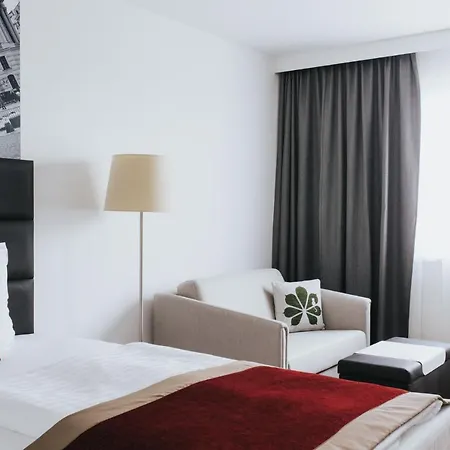 Parks 73 The Townhouse 4*