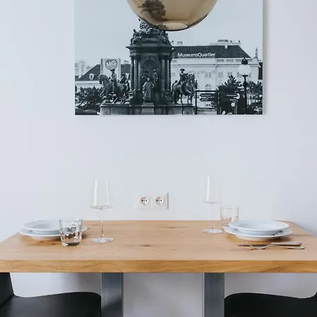 Parks 73 The Townhouse