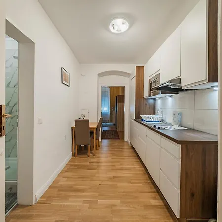 Palais Joseph Apartments, Contactless Check In Apartment Vienna