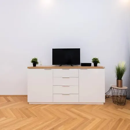 New, Central, In The Heart Of The 7th Heaven Apartment Vienna
