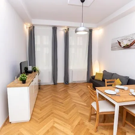 Apartment New, Central, In The Heart Of The 7th Heaven *