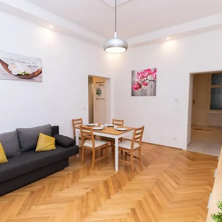 New, Central, In The Heart Of The 7th Heaven * Vienna