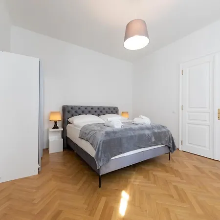 Dream Apartment