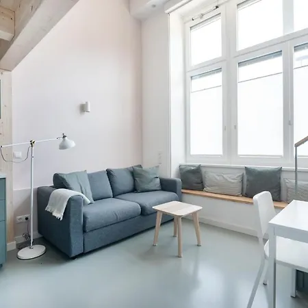 Vorgarten - Central, New And Stylish For Your Comfortable In