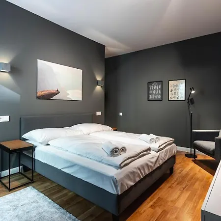 Authentic Next To Schwedenplatz Apartament *