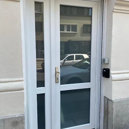 Dana's Beim Augarten Apartment Vienna