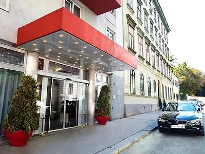 Szálloda Boltzmann 4*
