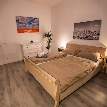 Gesamte Fuer 4 Personen 3 * Vienna