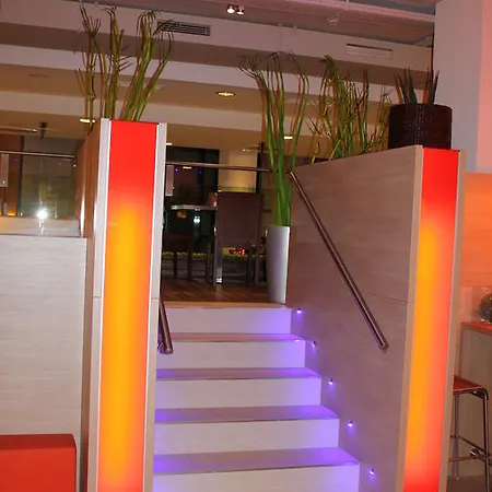 Ibis Messe Hotel 3*