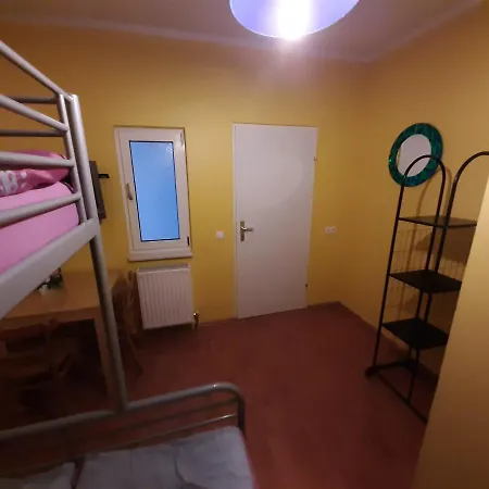 Monterooms Schoenbrunn 10 Minutes To Downtown منزل للإقامة *