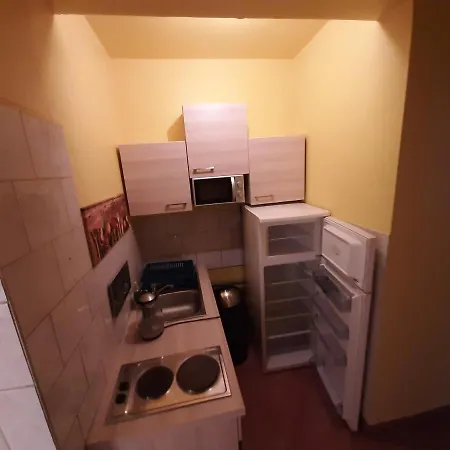 Monterooms Schoenbrunn 10 Minutes To Downtown منزل للإقامة فيينا