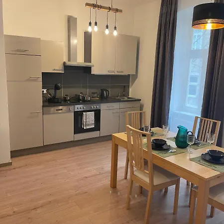 Apartment Gesamte Fuer 4 Personen 3 *