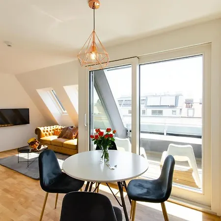 Hotel apartamentowy Grand Quarters 2*