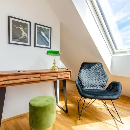 Hotel apartamentowy Grand Quarters 2*