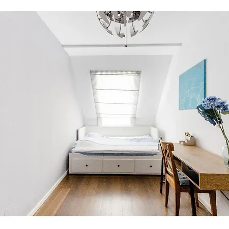 Apartment Stylish Rooms, Sunny Terrace In Center *