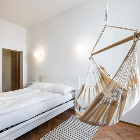 Classy And Elegant In A Calm Area Apartament *