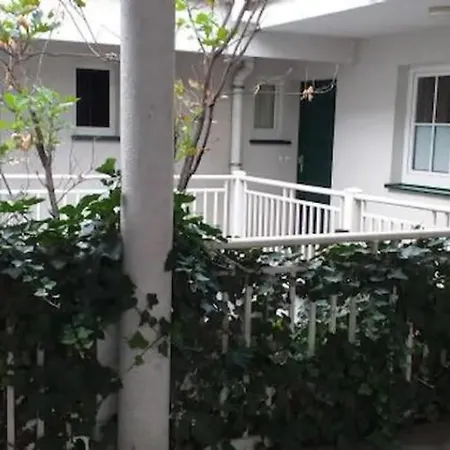 Apartment Modern Flat Incl Parking, Near Metro U1 *