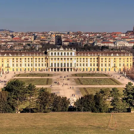 Apartment Sobieski Inner Ring Vienna