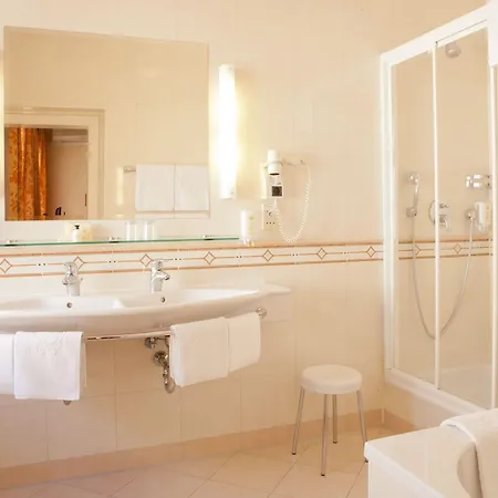 Hotel Kaiserin Elisabeth 4*