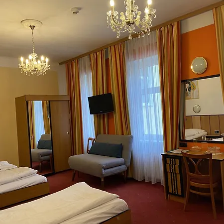 Garten- Und Kunsthotel Gabriel 3*