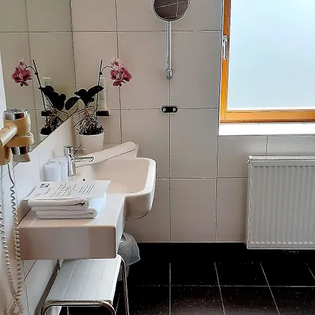 Fabrik 3*