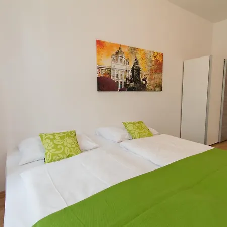 Checkvienna - Lassallestrasse Apartment Vienna