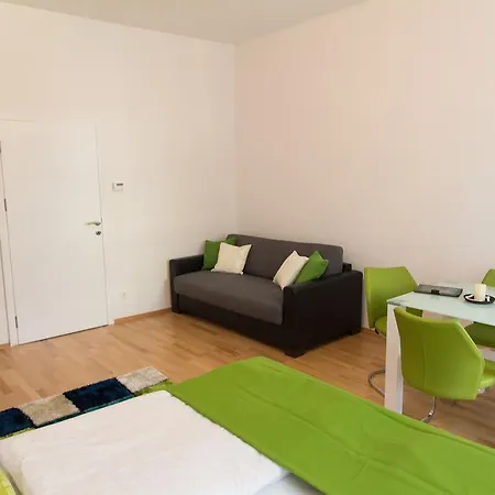 Checkvienna - Lassallestrasse Apartment