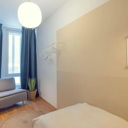 Ideal For Families & Mid-term-stays Apartment *