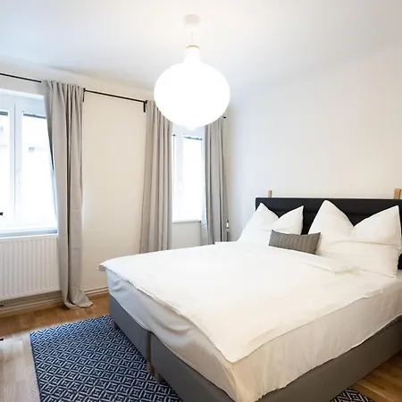 Apartmán Chic 1-bed By Canal Walk To Historic Centre